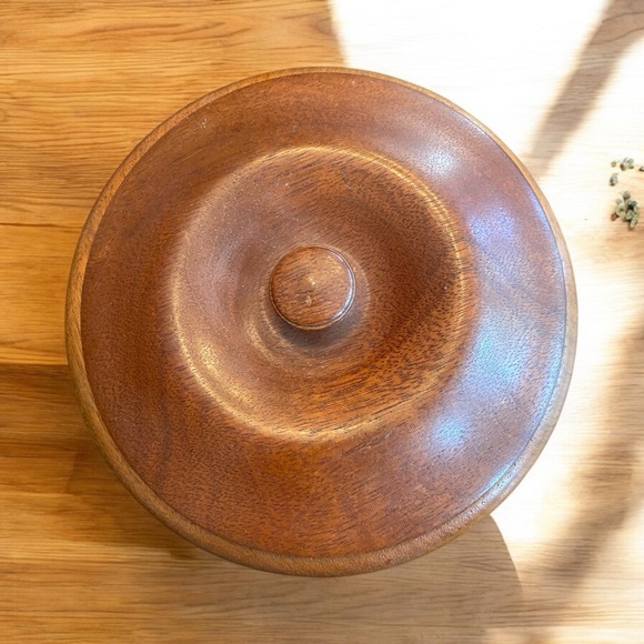 Vintage wooden bowl with lid. EVC - Picture 3 of 7